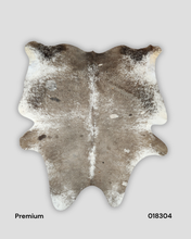 Load image into Gallery viewer, COWHIDE RUGS