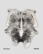 Load image into Gallery viewer, COWHIDE RUGS