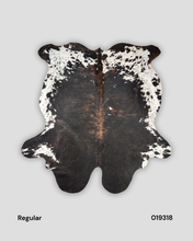 Load image into Gallery viewer, COWHIDE RUGS