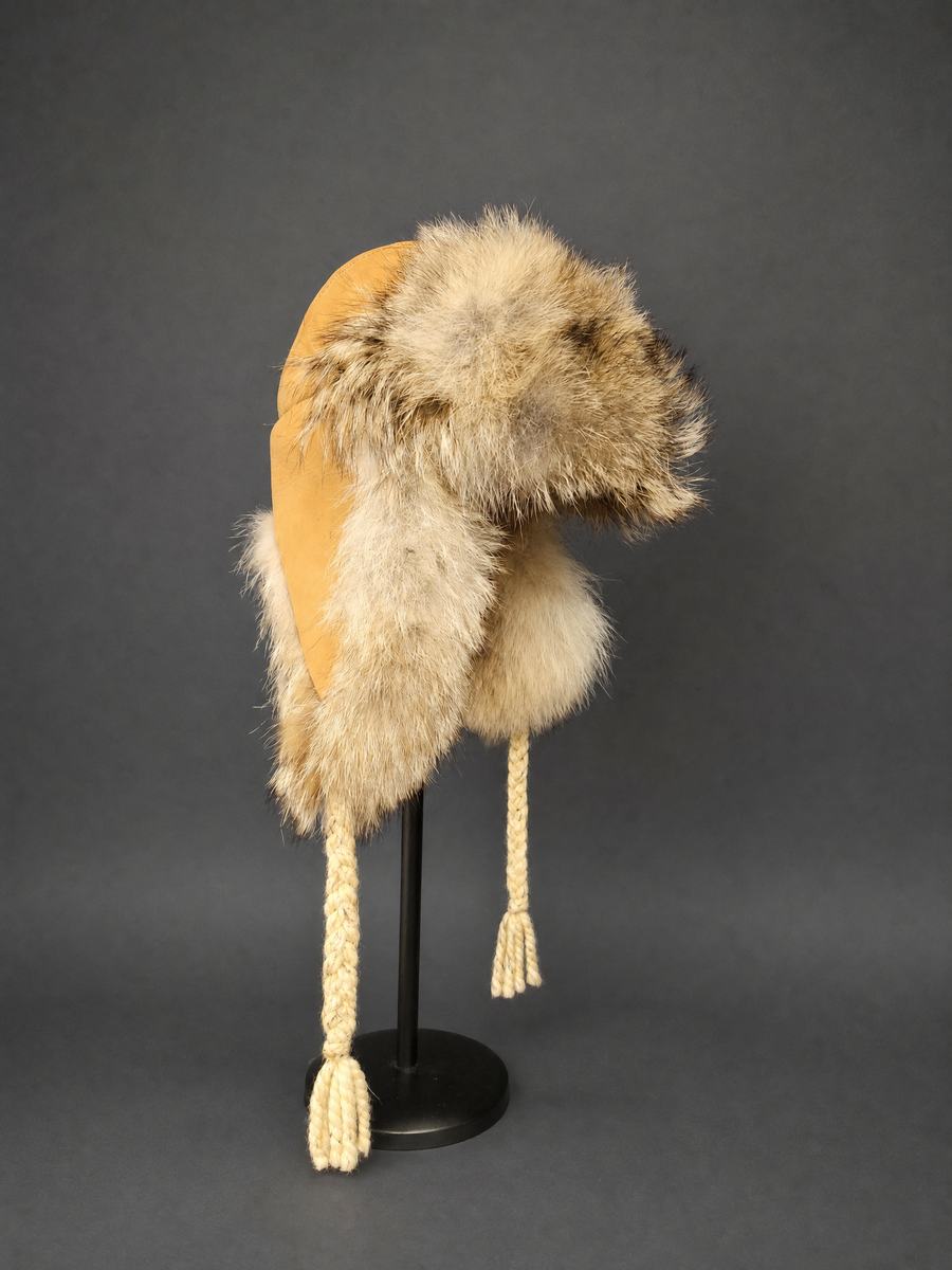 TRAPPER HAT w/ COYOTE FUR TRIM