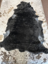 Load image into Gallery viewer, Sheared Sheepskin Rug
