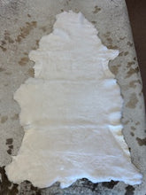 Load image into Gallery viewer, Sheared Sheepskin Rug