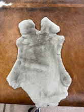 Load image into Gallery viewer, Rex Rabbit Pelts