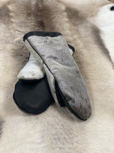 Load image into Gallery viewer, SEAL SKIN MITTS -UNISEX