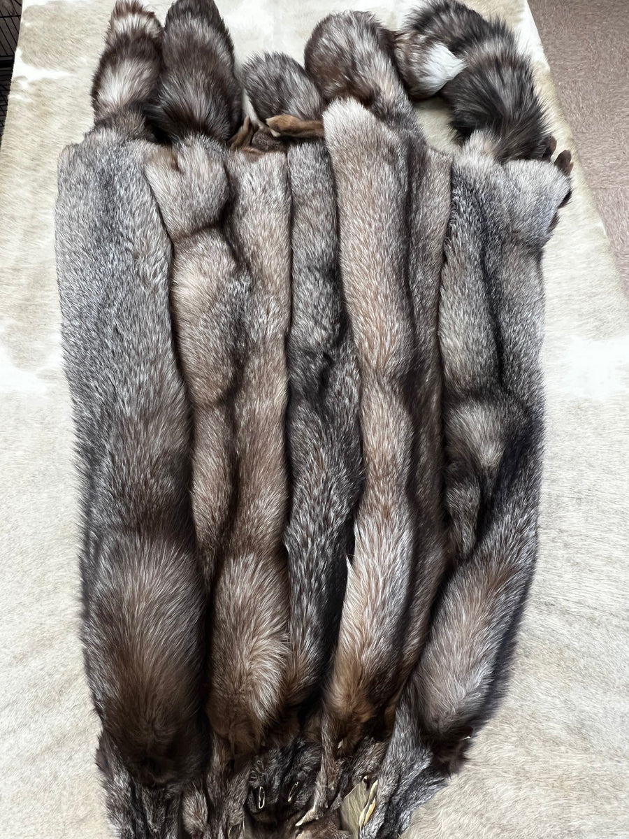 CRYSTAL FOX PELTS (RANCH)