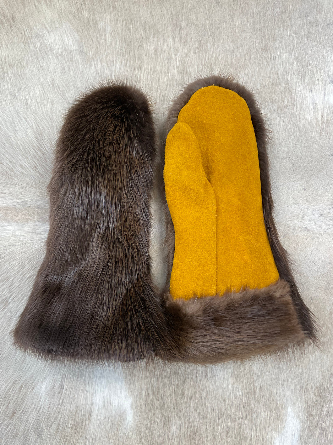 Beaver best sale fur gloves